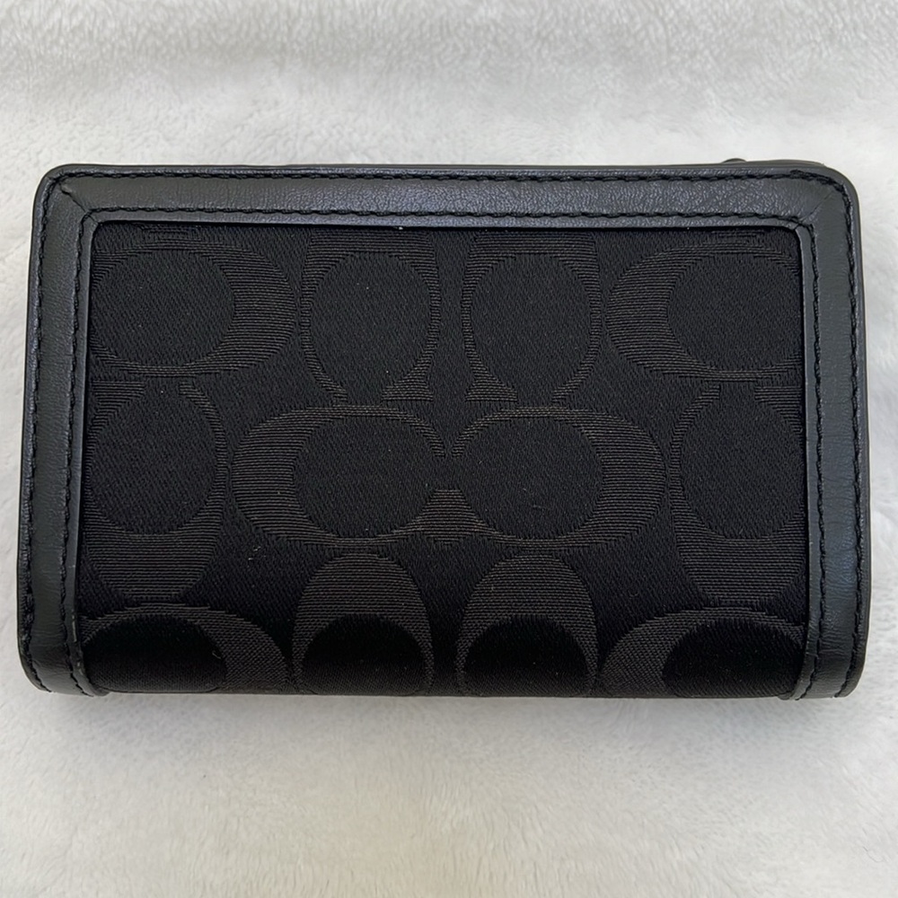 COPY - Vintage Coach Black Wallet with Silver Buckle - Picture 2 of 16